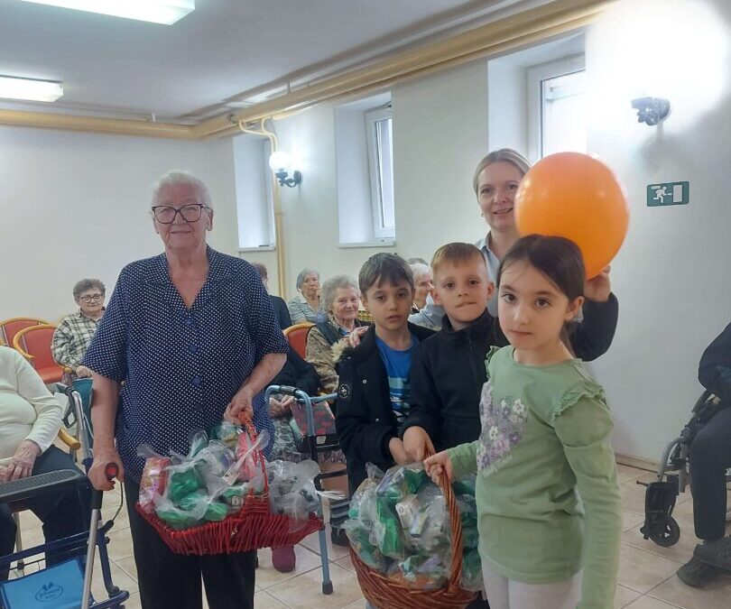Posjet učenika 2.a i 2.b te članova Učeničke zadruge Listek Domu za starije osobe Dubrava