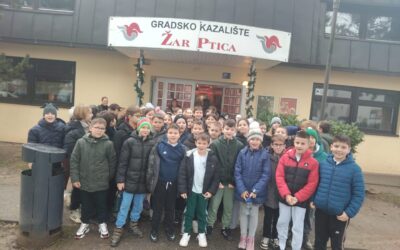 Trećaši u posjetu kazalištu „Žar ptica“